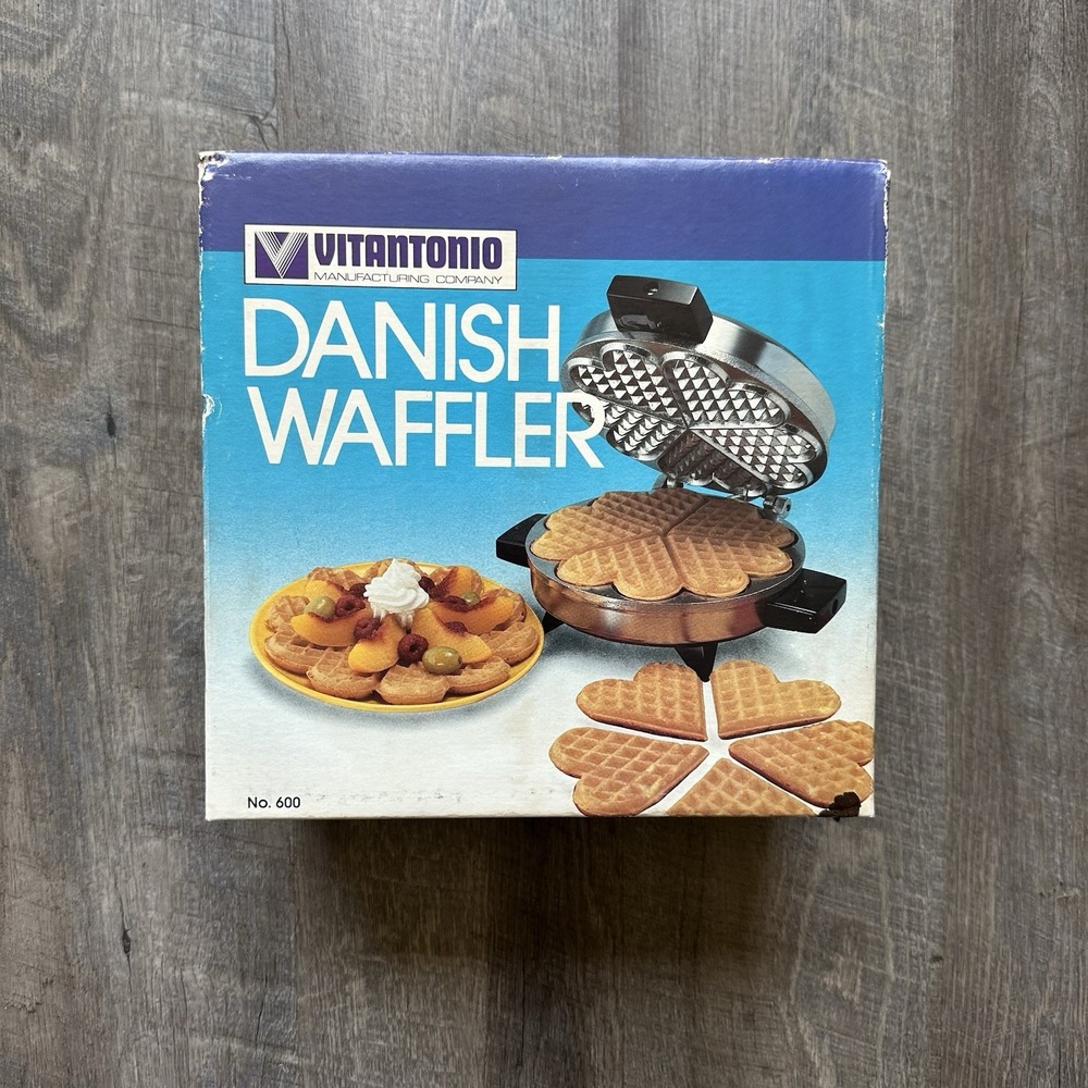 VINTAGE VITANTONIO FIVE OF HEARTS DANISH WAFFLER WAFFLE MAKER No.600 New.